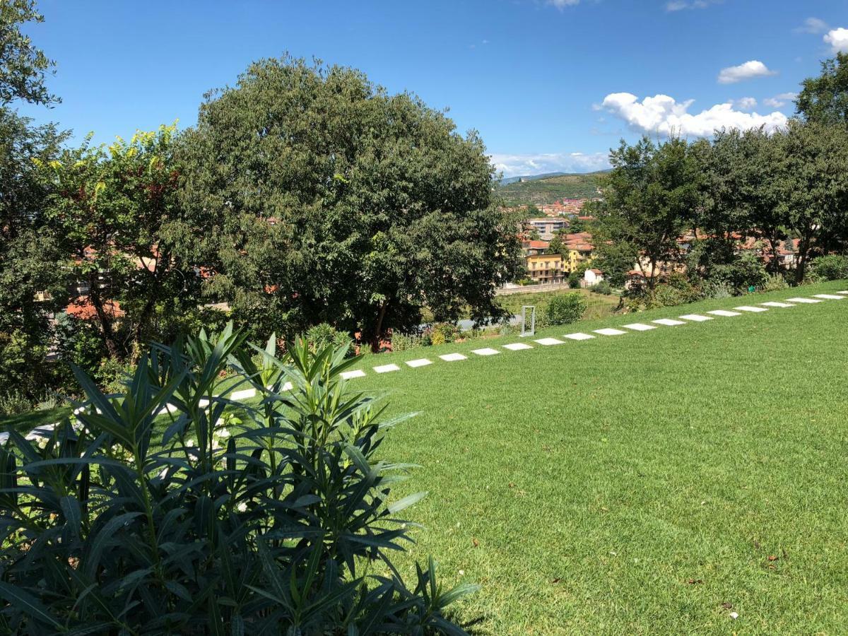Villa Il Bacio Del Sole เวโรนา ภายนอก รูปภาพ