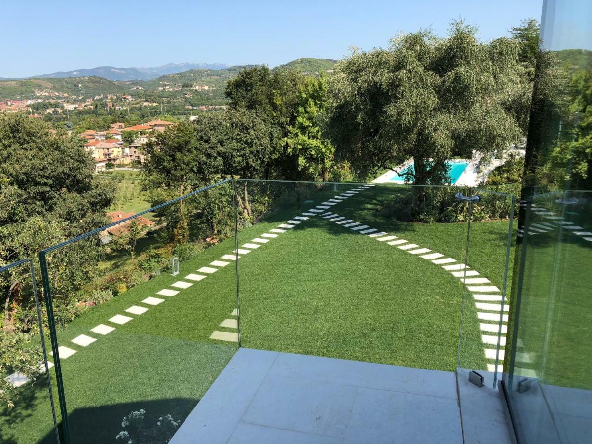 Villa Il Bacio Del Sole เวโรนา ภายนอก รูปภาพ