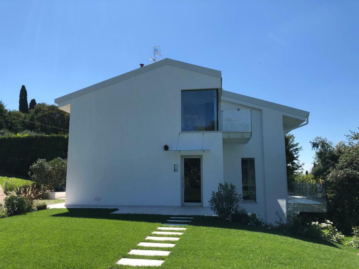 Villa Il Bacio Del Sole เวโรนา ภายนอก รูปภาพ