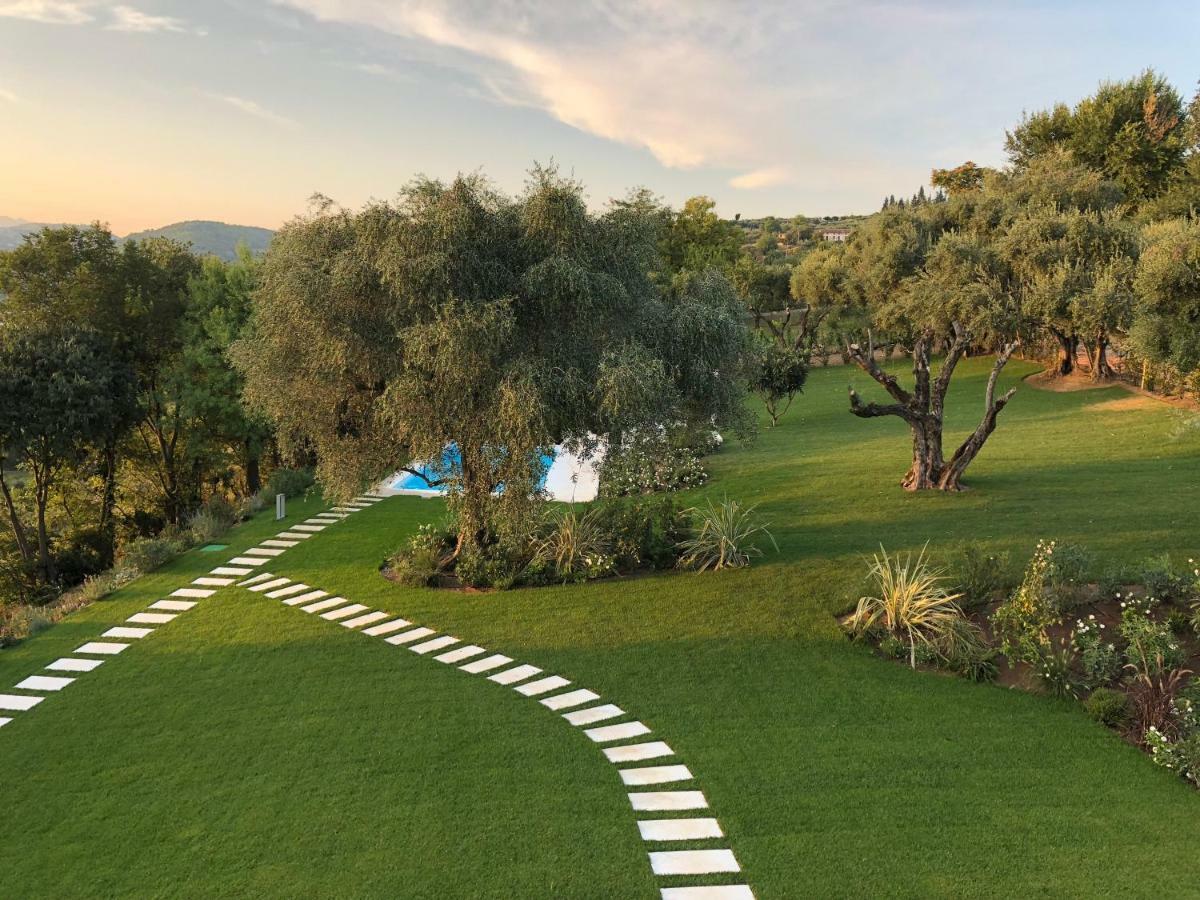 Villa Il Bacio Del Sole เวโรนา ภายนอก รูปภาพ