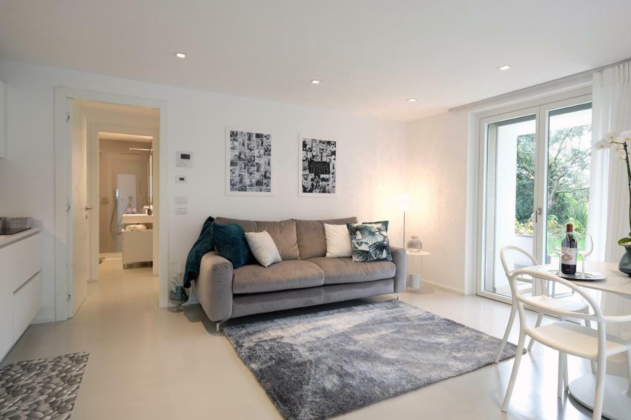 Villa Il Bacio Del Sole เวโรนา ภายนอก รูปภาพ