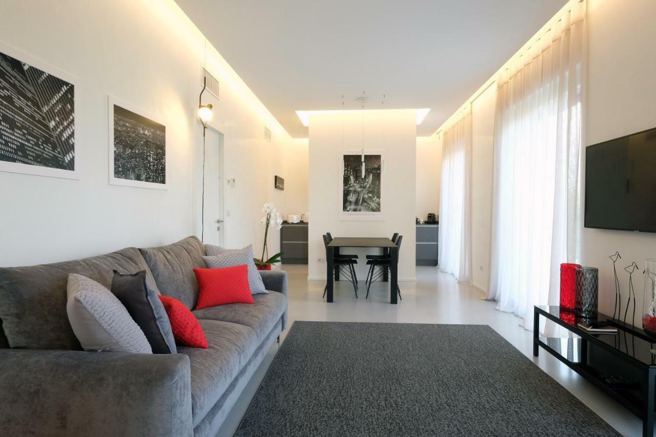 Villa Il Bacio Del Sole เวโรนา ภายนอก รูปภาพ