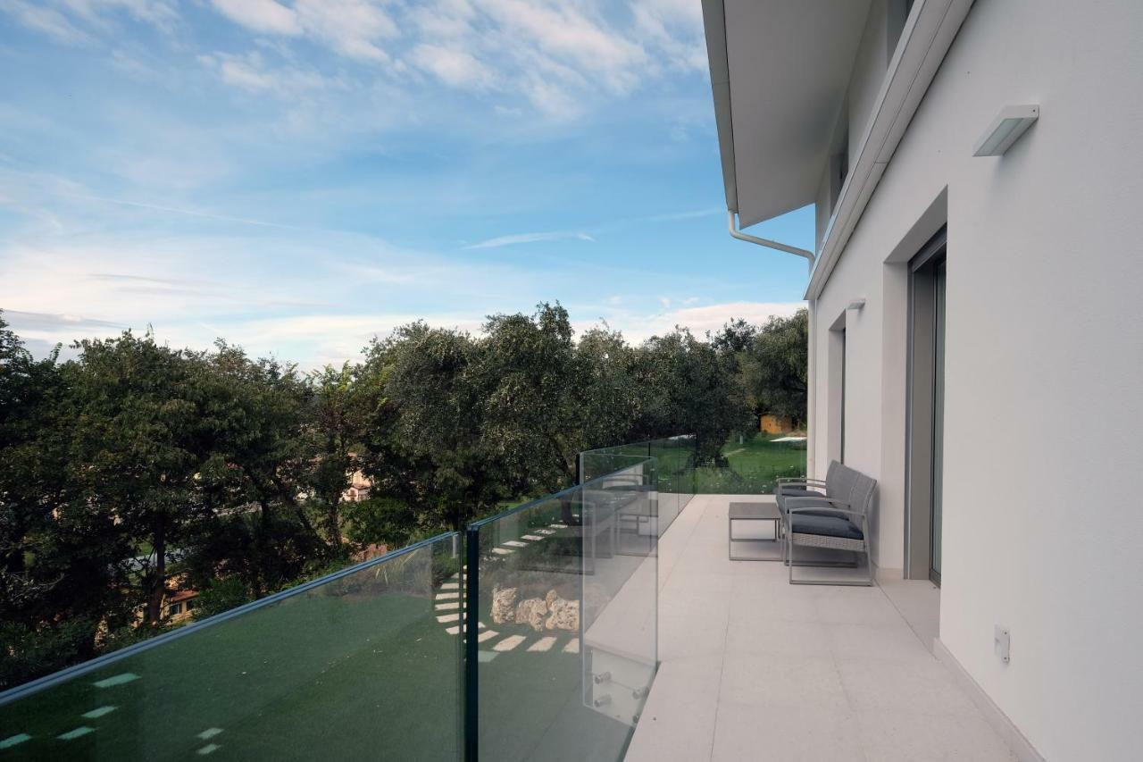Villa Il Bacio Del Sole เวโรนา ภายนอก รูปภาพ
