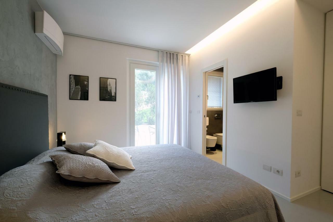 Villa Il Bacio Del Sole เวโรนา ภายนอก รูปภาพ