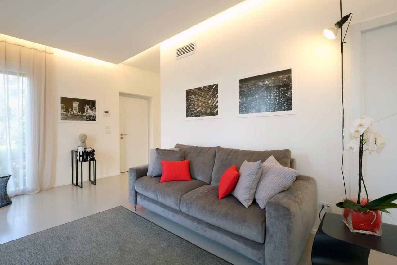 Villa Il Bacio Del Sole เวโรนา ภายนอก รูปภาพ